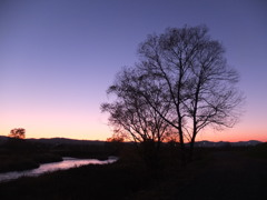 夕焼けと河川