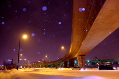 粉雪舞う富良野線