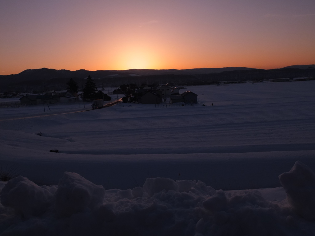田園に沈む