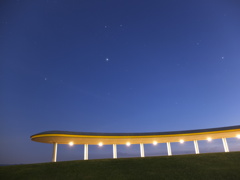 夜更けの公園