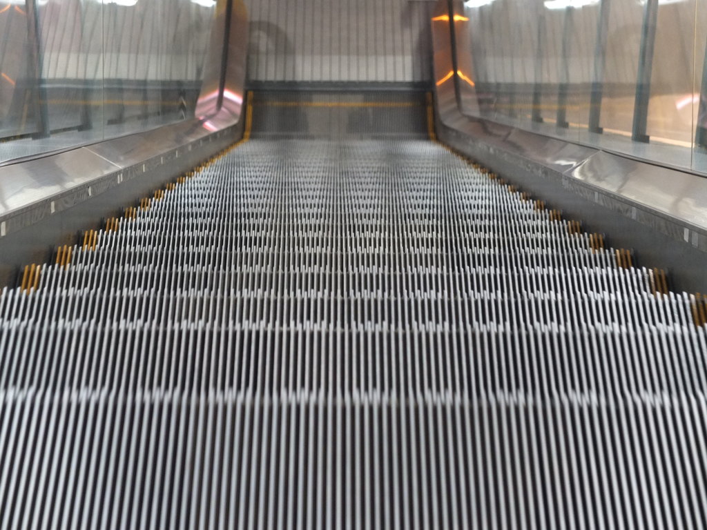 上りエスカレーター