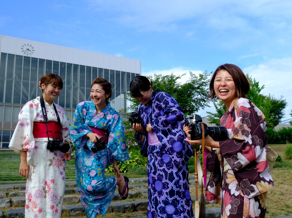 笑顔の素敵な女性たち