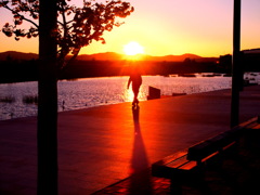 夕陽に向かって 夕陽に向かって