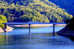 湖上を渡る 湖上を渡る