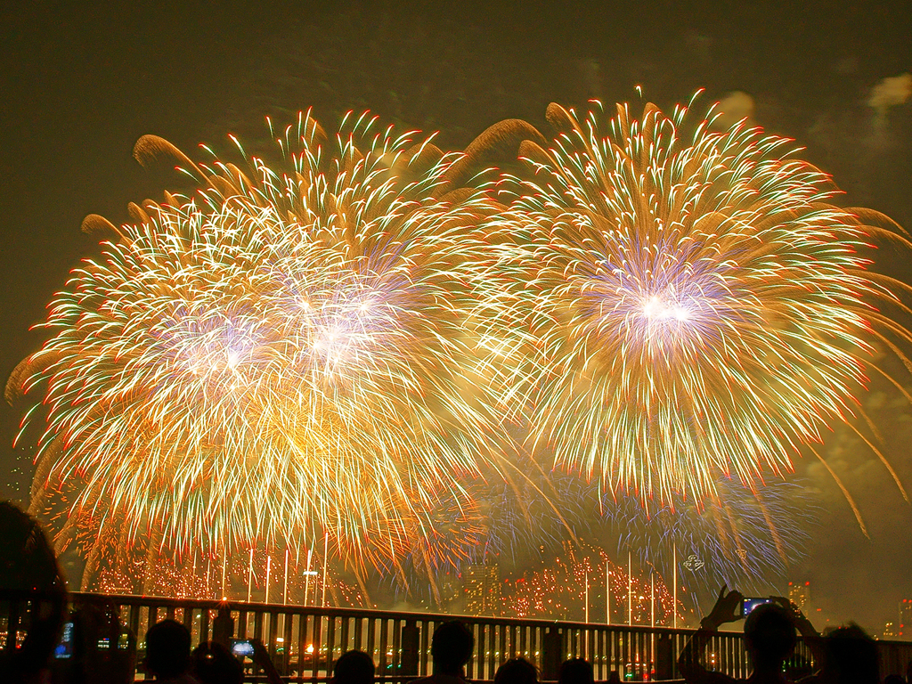 みなとこうべ海上花火大会