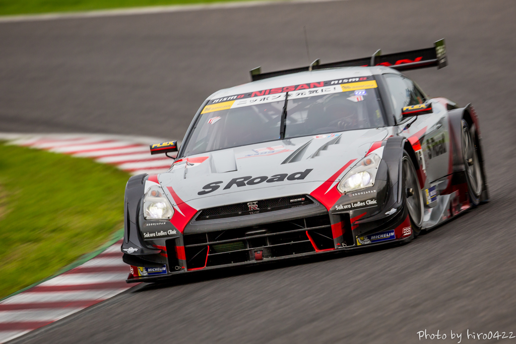 S Road MOLA GT-R