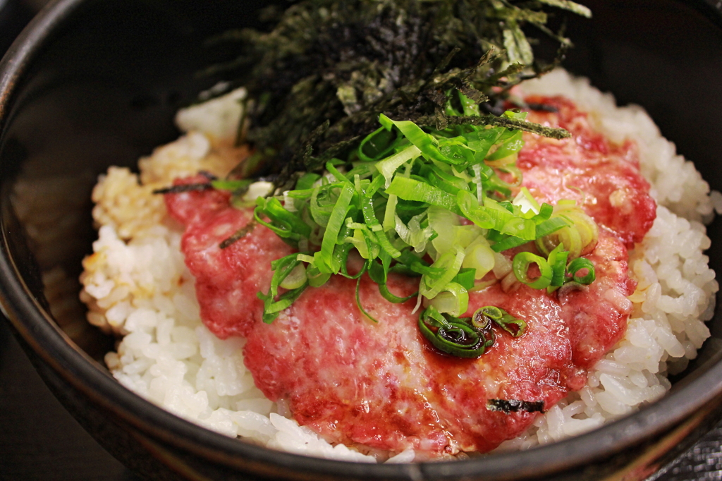 牛とろ丼
