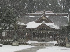 つるぎ神社にて