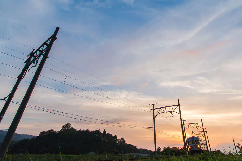 青空と夕空・・・弘南鉄道