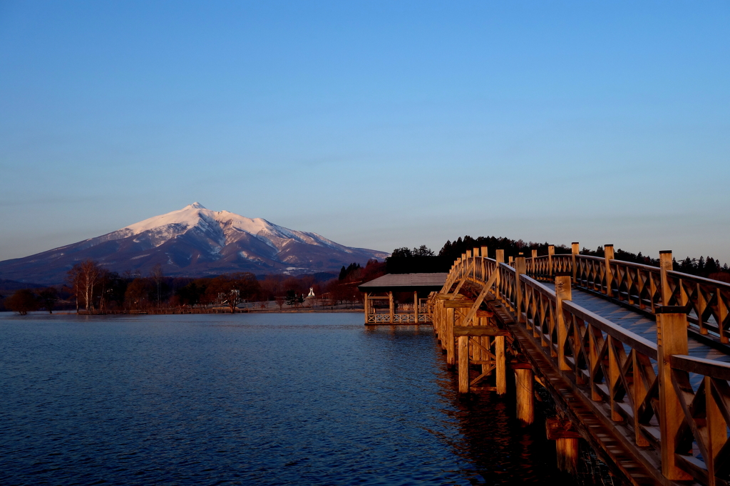 岩木山と舞橋