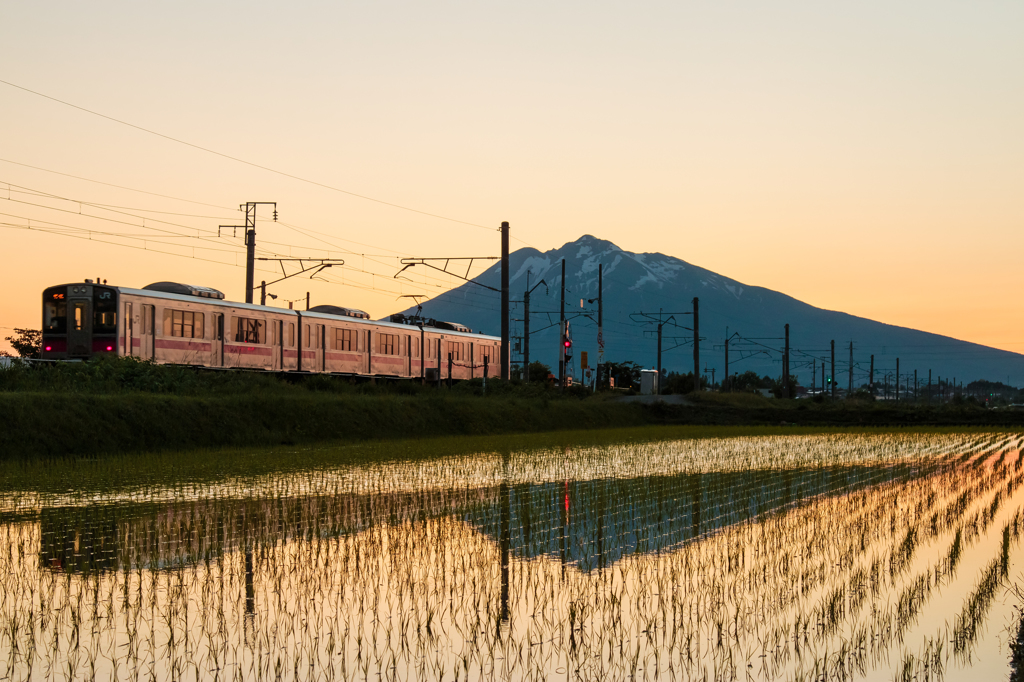 sunset glow train