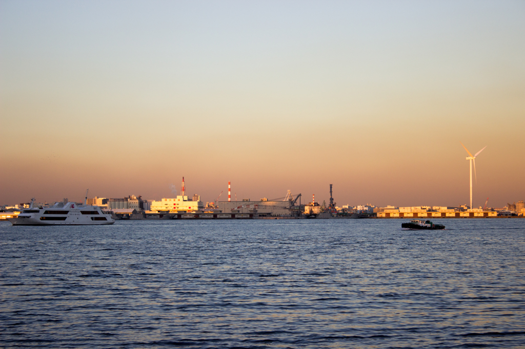 夕暮れの海