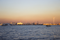 夕暮れの海
