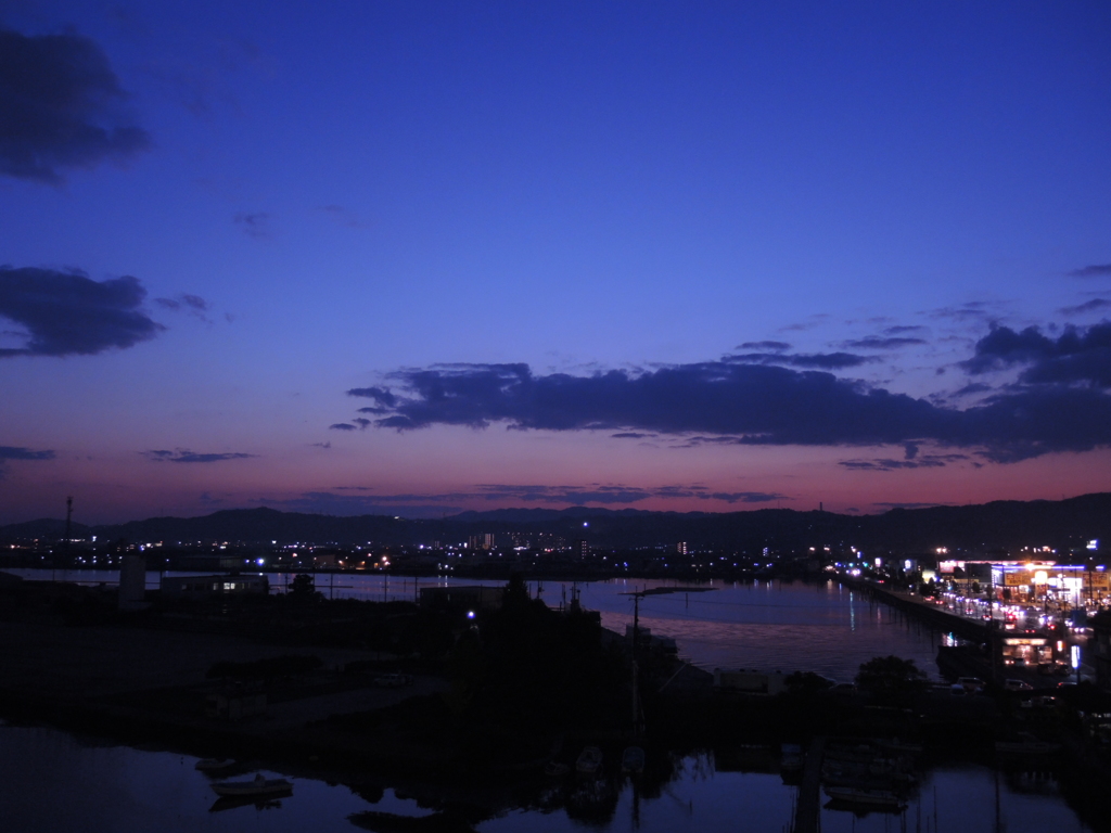 近所の夕景