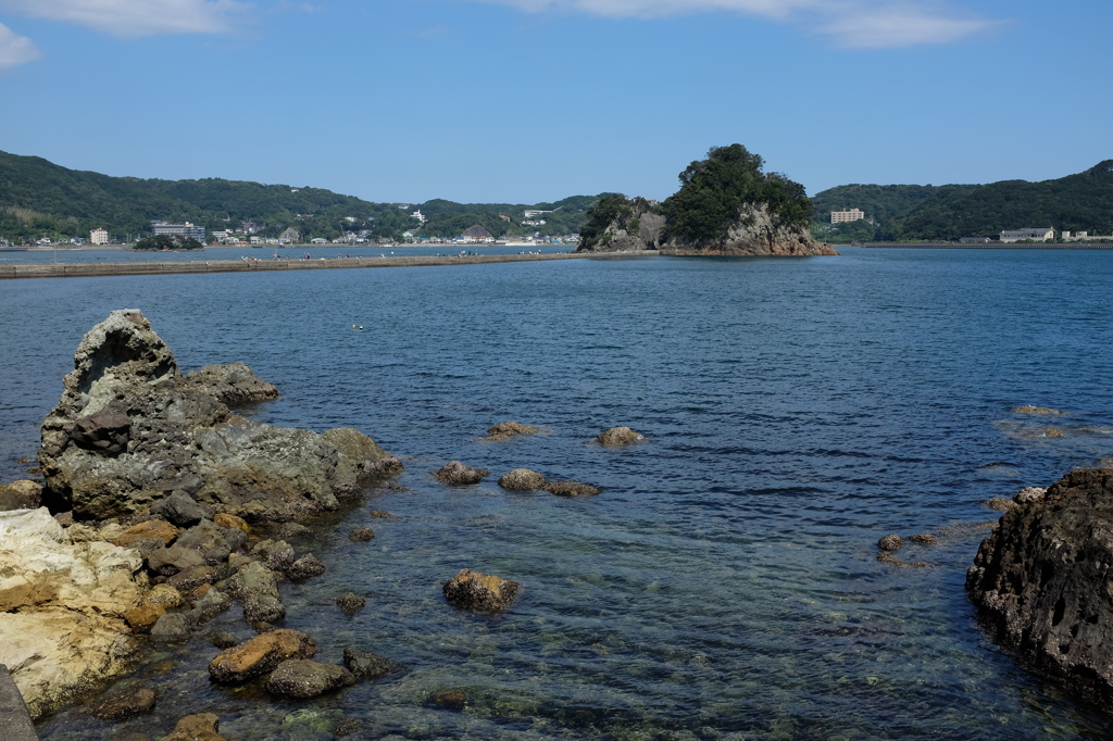 下田港と犬走島