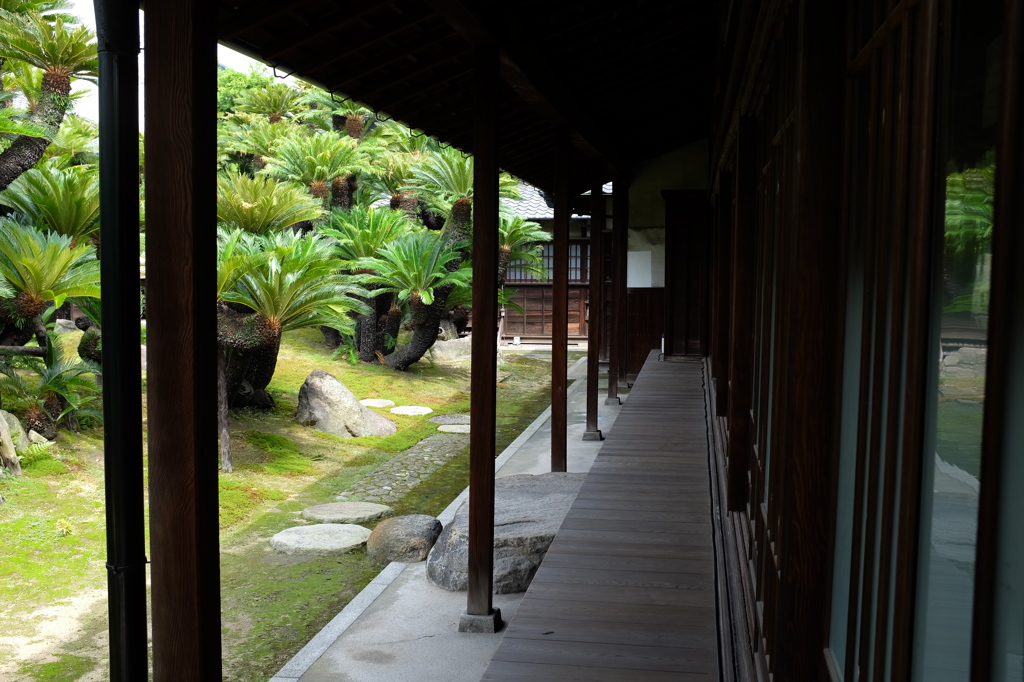 披雲閣と披雲閣庭園