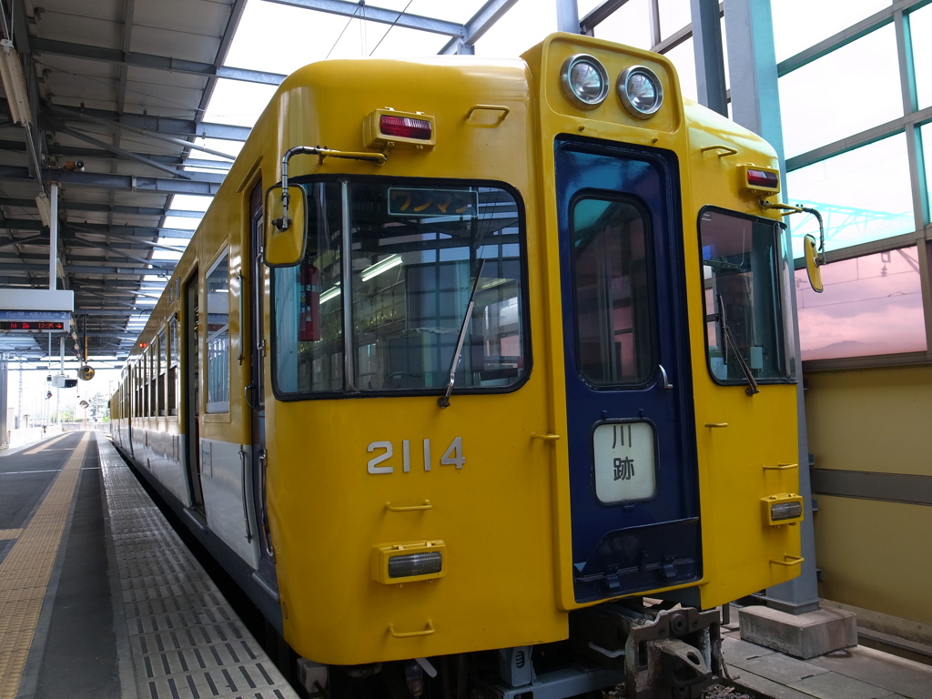 川跡行き普通列車