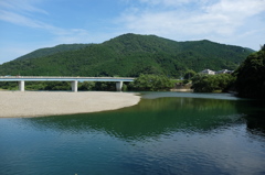 大洲を流れる肱川