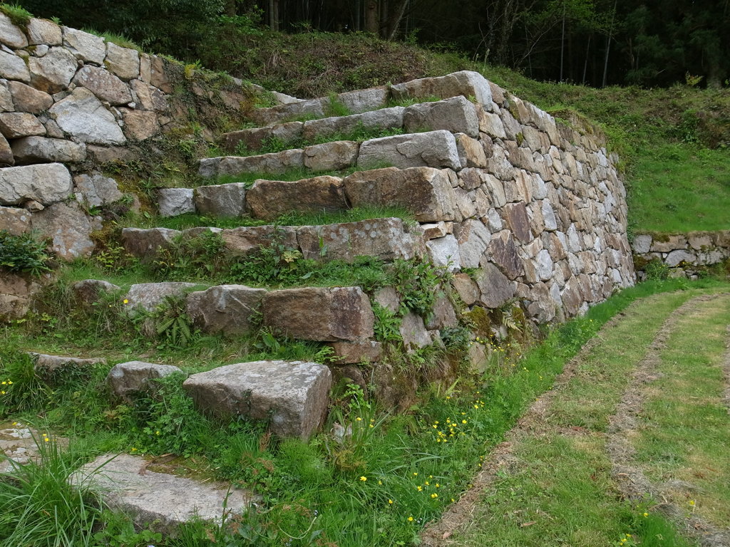 月山富田城の石段