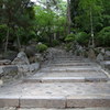 続く石段