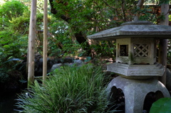 日本庭園と灯篭