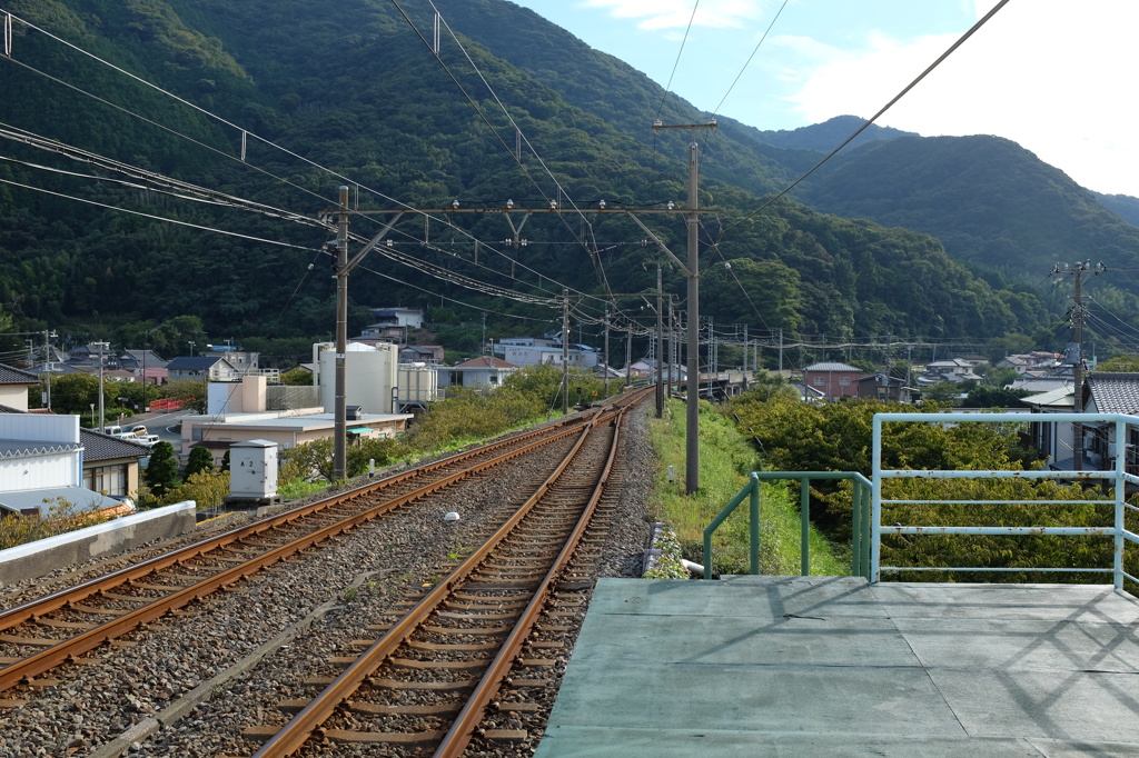 続く線路