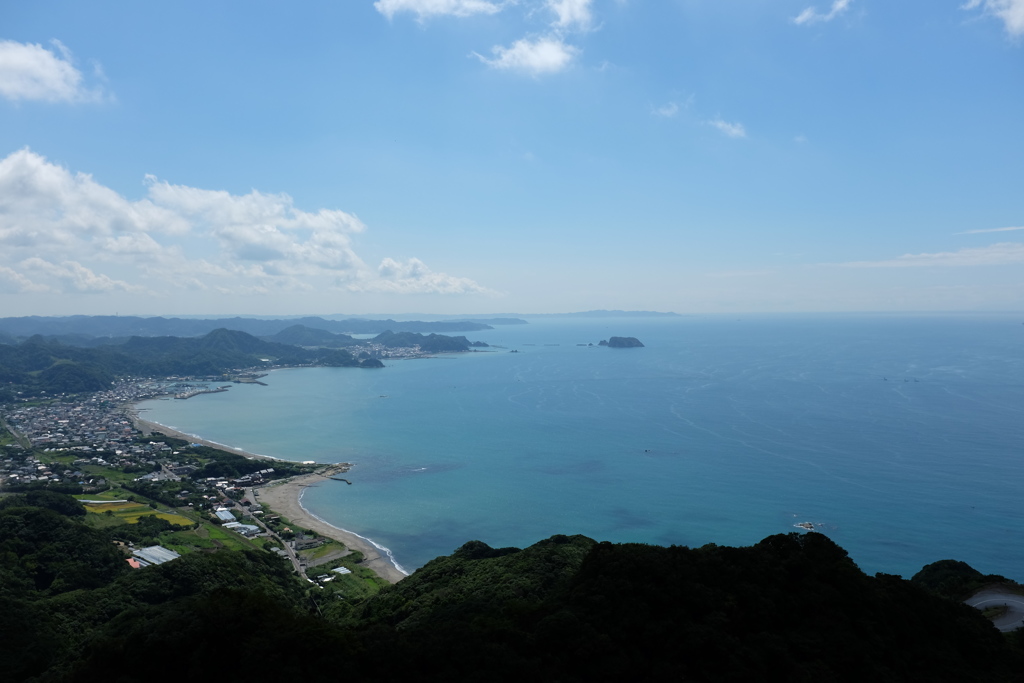 晴れ渡る浦賀水道