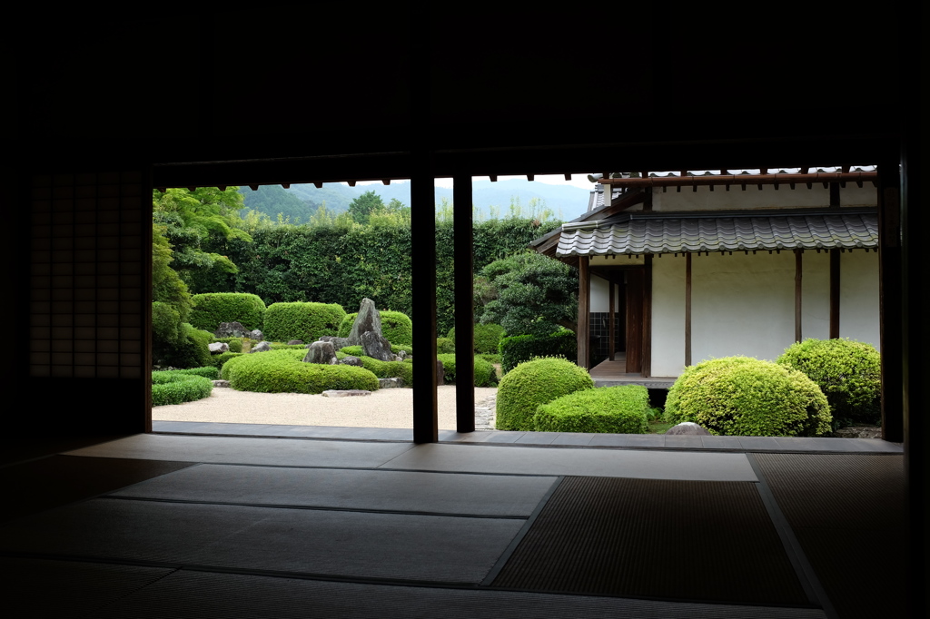 頼久寺の書院と庭園