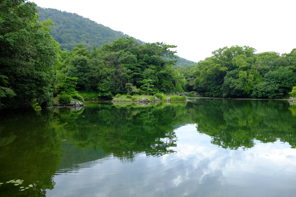 緑あふれる栗林公園