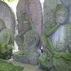 並ぶ石像