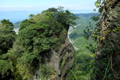 鋸山の断崖