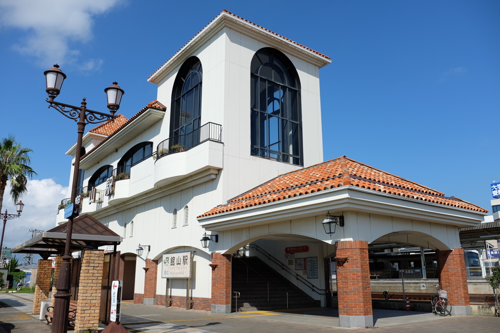 おしゃれな館山駅