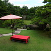 日本庭園と和傘