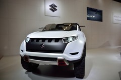 白い車