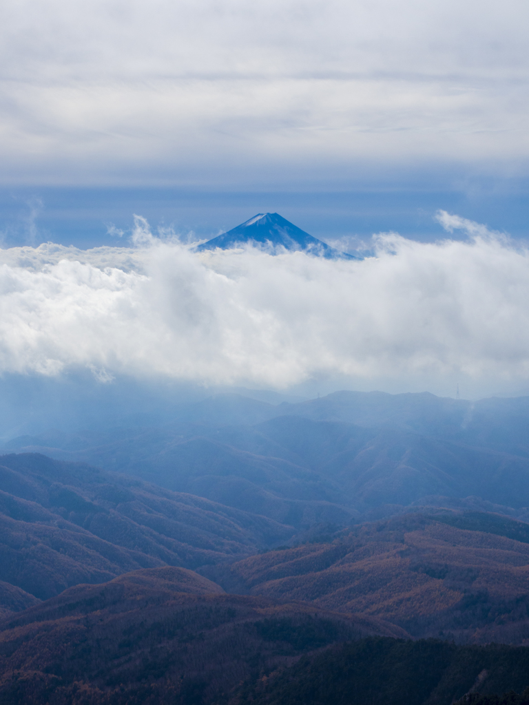 秋の山々