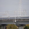 鉄橋の新幹線