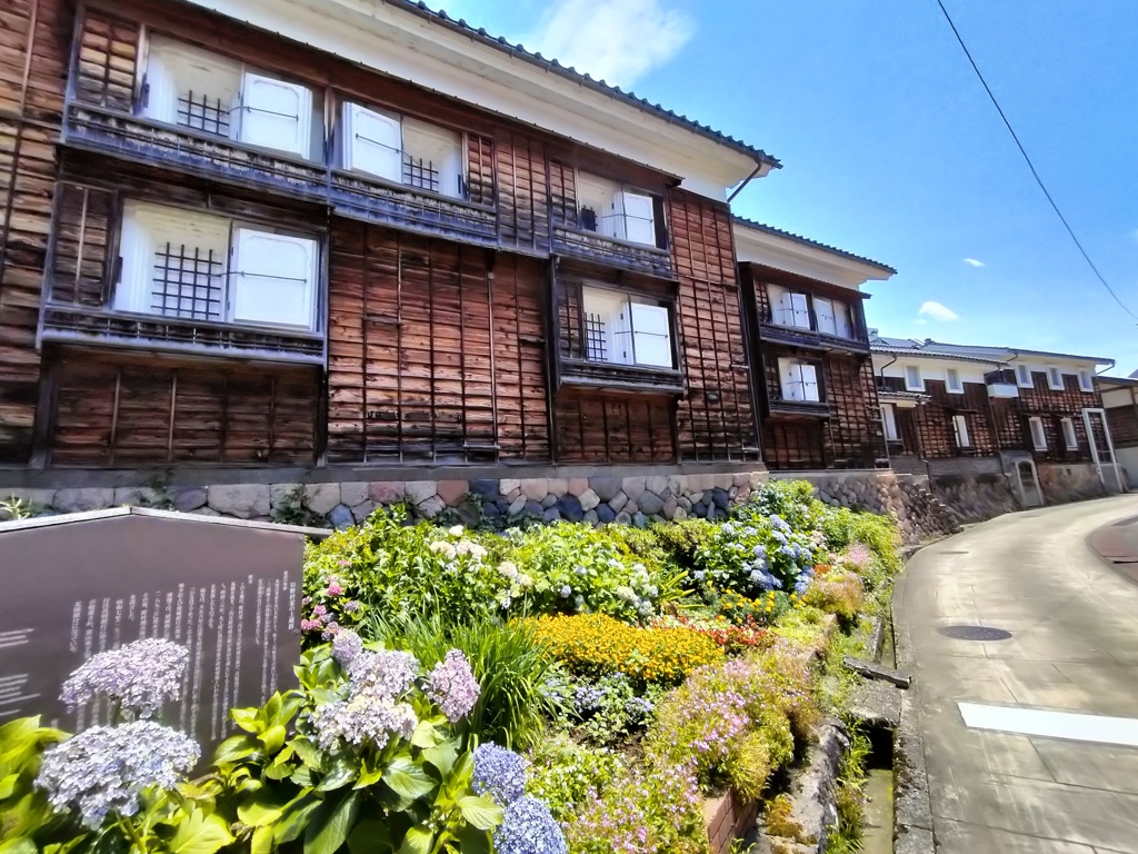 7月の城端土蔵
