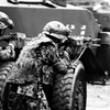 射撃展示（モノクロ）