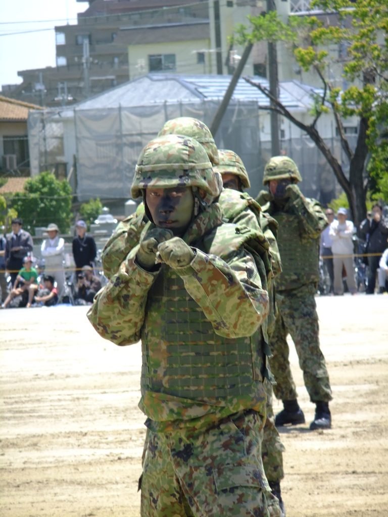 かかってこいやぁぁぁ