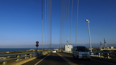 立山連峰秋の冠雪と新湊大橋8