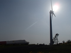 風車と太陽と