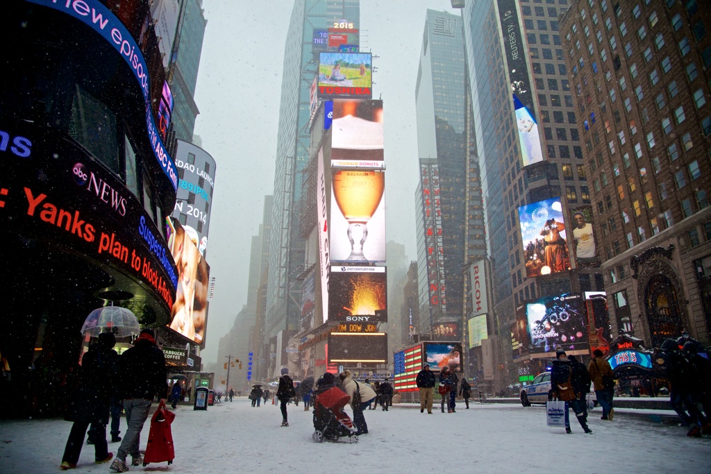 Blizzard in Times Square③