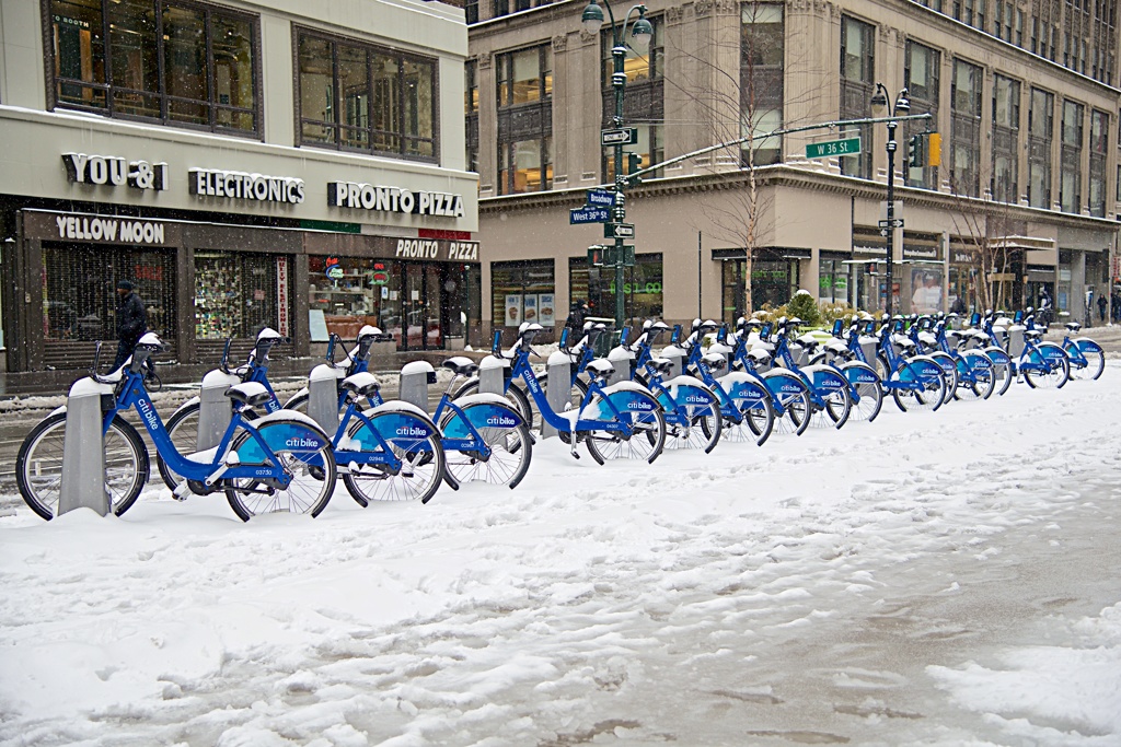 Blizzard in Times Square⑦