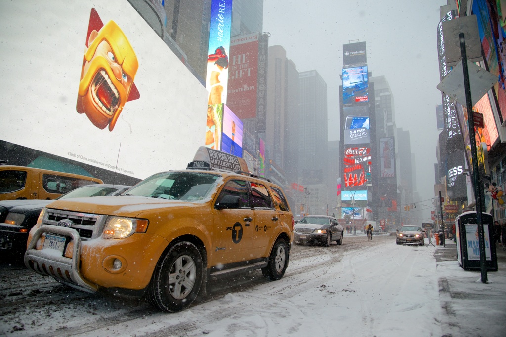 Blizzard in Times Square①
