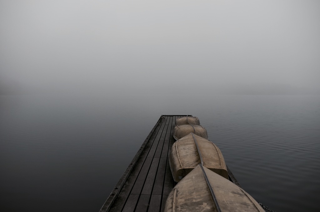 田貫湖と霧とボート