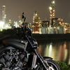 バイクと工場夜景3