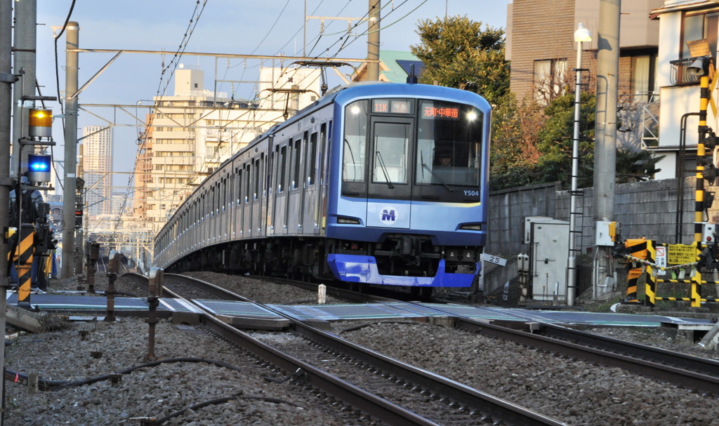 Y500