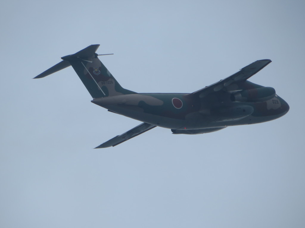 航空自衛隊c-1の離陸 2