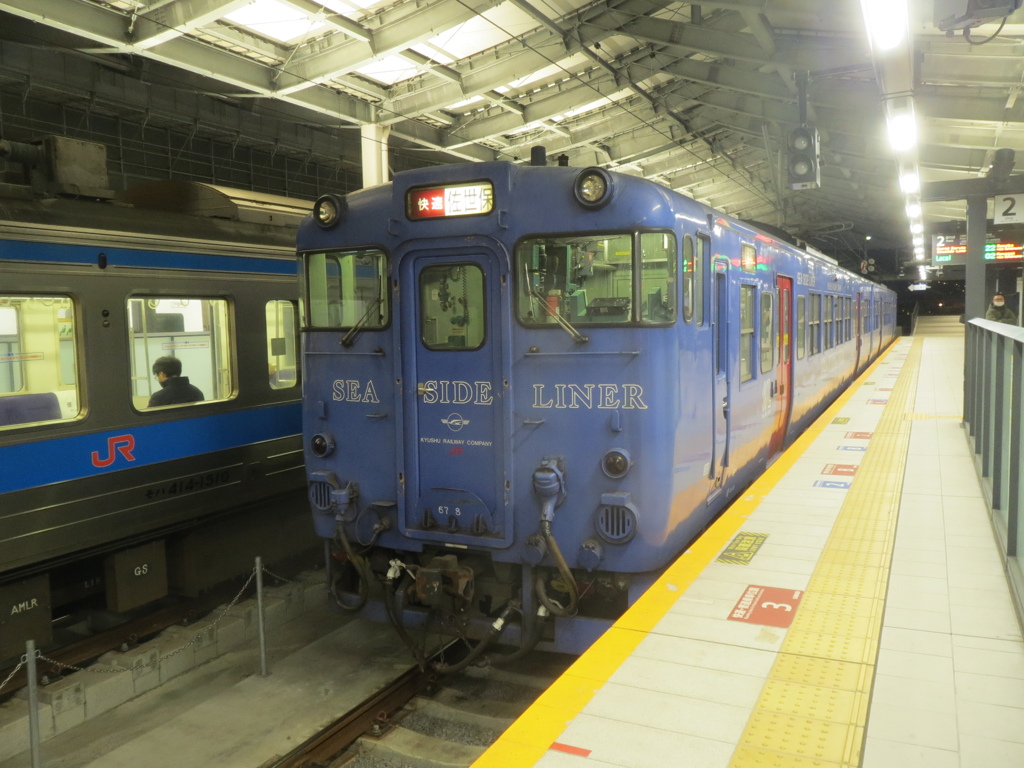 長崎駅とキハ66.67