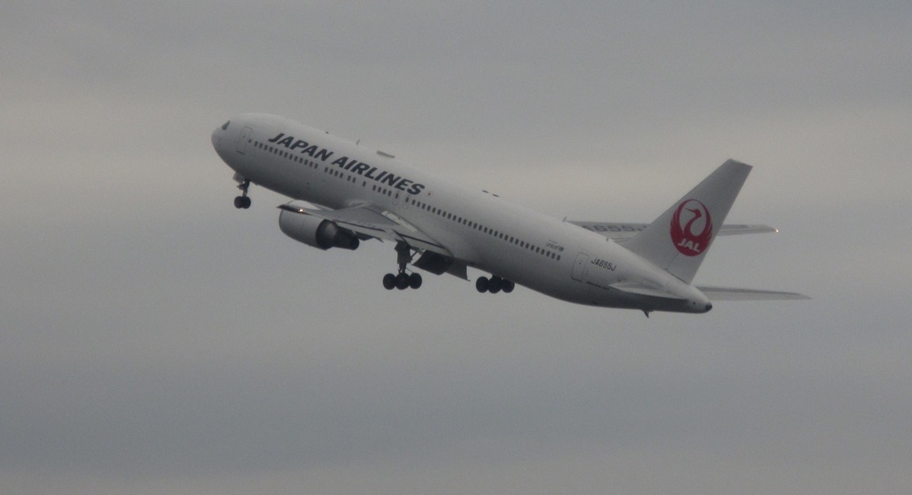 JAL　B767-300の離陸